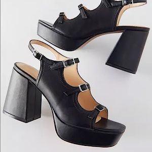 Urban Outfitters Willlow Platform Heel - Size 10